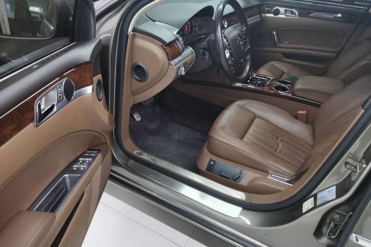 Used Volkswagen Phaeton 2014 3.0L Business Model Driver Seat