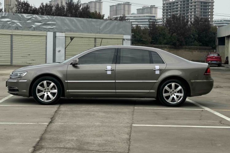 Used Volkswagen Phaeton 2014 3.0L Business Model Exterior 3