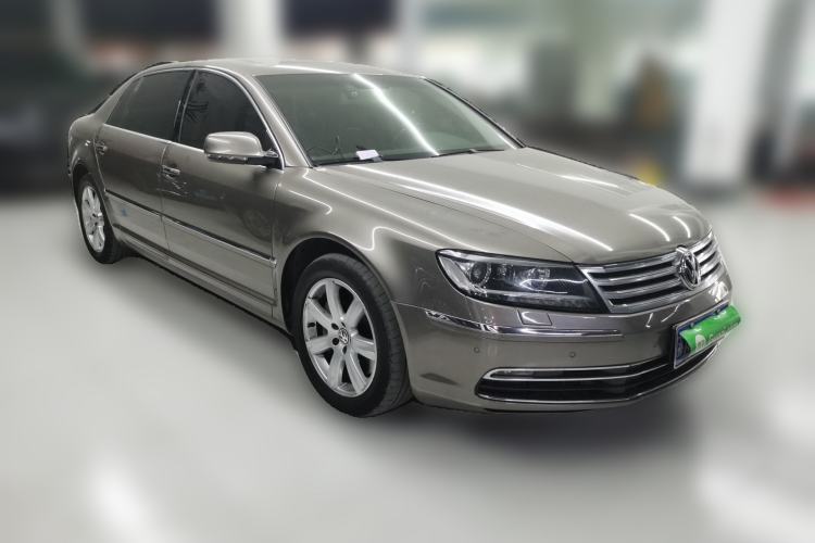 Used Volkswagen Phaeton 2014 3.0L Business Model Front Right 45 Deg