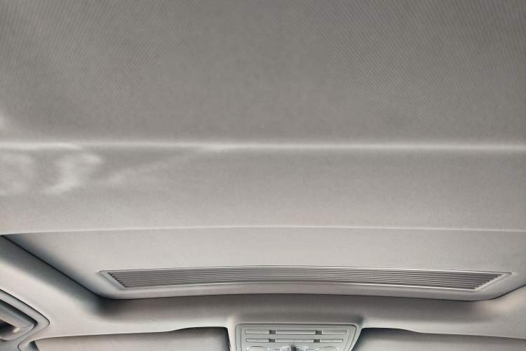 Used Volkswagen Phaeton 2014 3.0L Business Model Headliner