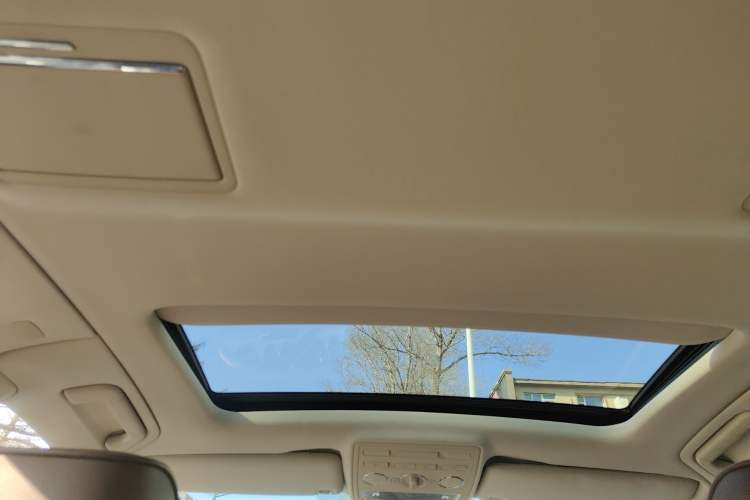Used Volkswagen Phaeton 2014 3.0L Executive Model Headliner