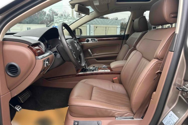 Used Volkswagen Phaeton 2014 3.0L Business Model Interior 1