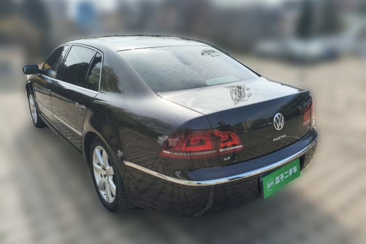 Used Volkswagen Phaeton 2014 3.0L Business Model Rear Left 45 Deg