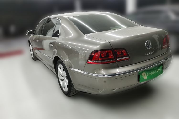 Used Volkswagen Phaeton 2014 3.0L Business Model Rear Left 45 Deg