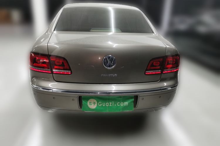 Used Volkswagen Phaeton 2014 3.0L Business Model Rear