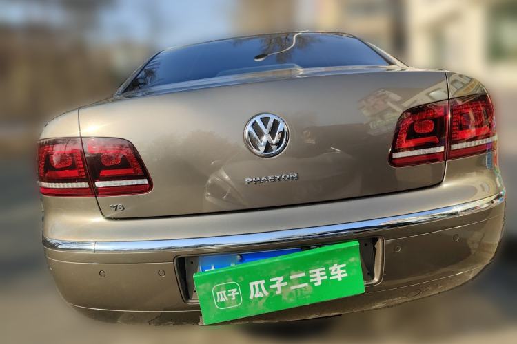 Used Volkswagen Phaeton 2014 3.0L Executive Model Rear
