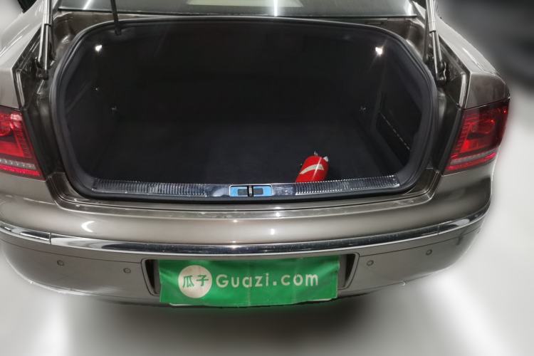 Used Volkswagen Phaeton 2014 3.0L Business Model Trunk