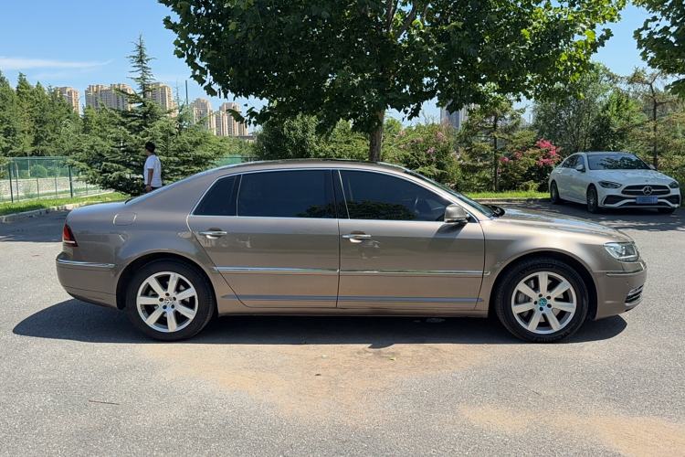 Used Volkswagen Phaeton 2014 3.0L Business Model Exterior 2