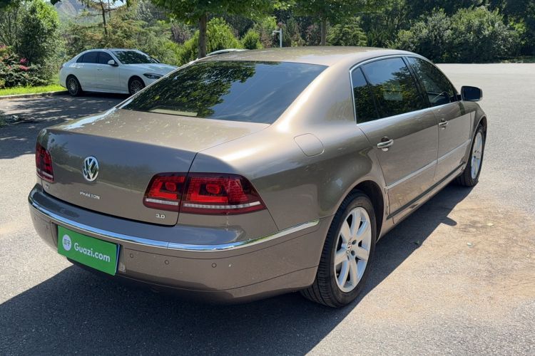 Used Volkswagen Phaeton 2014 3.0L Business Model Exterior 3