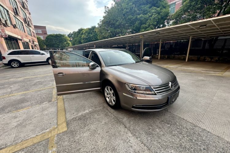 Used Volkswagen Phaeton 2014 3.0L Executive Model Exterior 4
