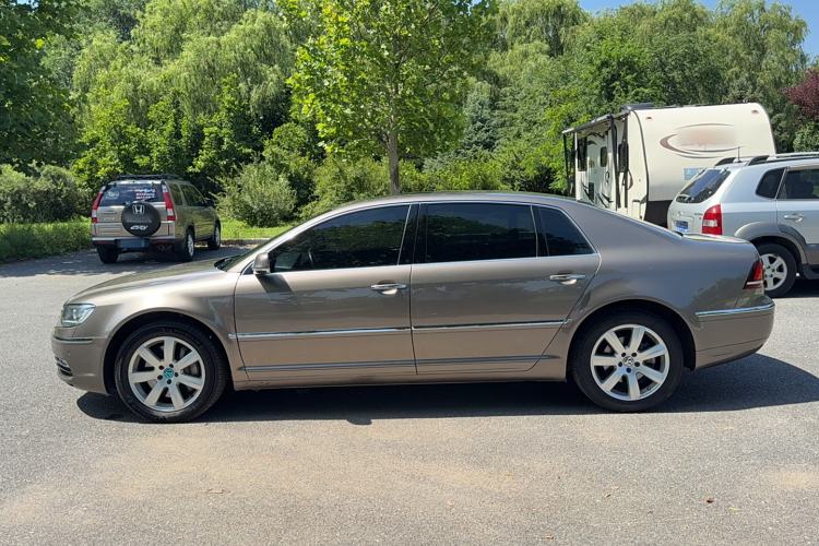 Used Volkswagen Phaeton 2014 3.0L Business Model Exterior 5