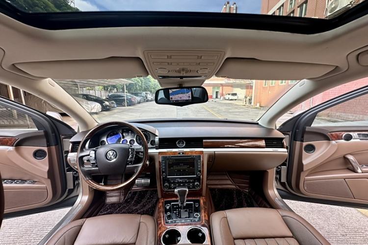 Used Volkswagen Phaeton 2014 3.0L Executive Model Interior 1