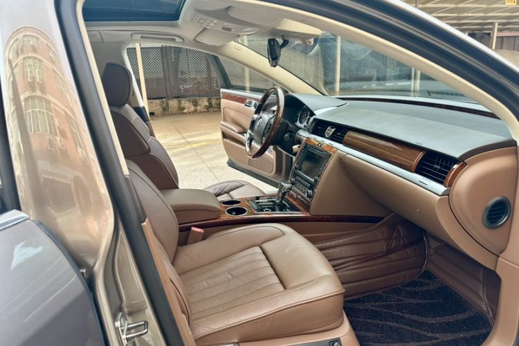 Used Volkswagen Phaeton 2014 3.0L Executive Model Interior 6