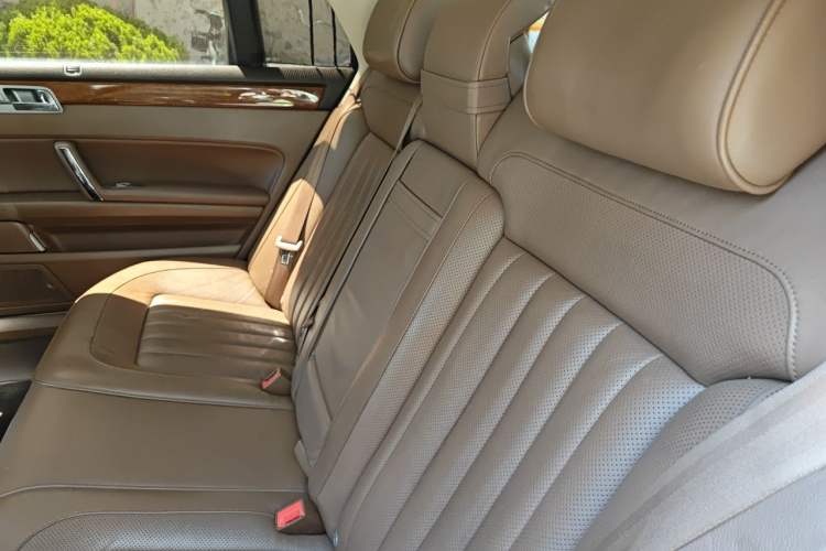Used Volkswagen Phaeton 2014 3.0L Business Model Left Rear Seat