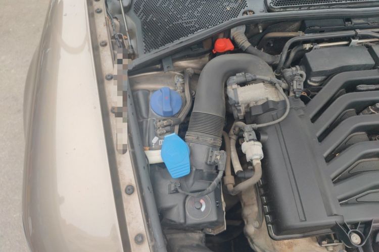 Used Volkswagen Phaeton 2014 3.0L Business Model Engine Bay Right