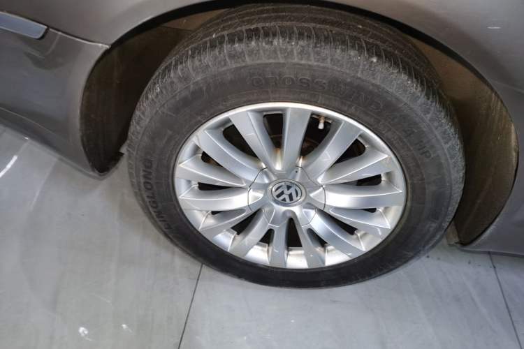 Used Volkswagen Phaeton 2014 3.0L Business Model Exterior 5