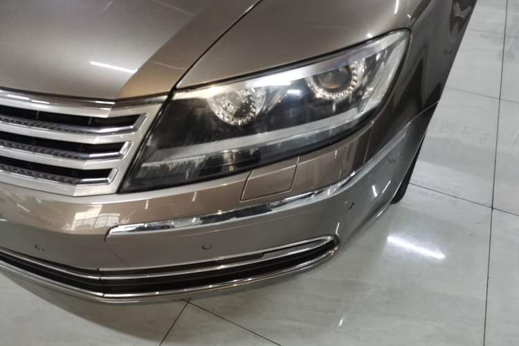 Used Volkswagen Phaeton 2014 3.0L Business Model Left Front Headlight