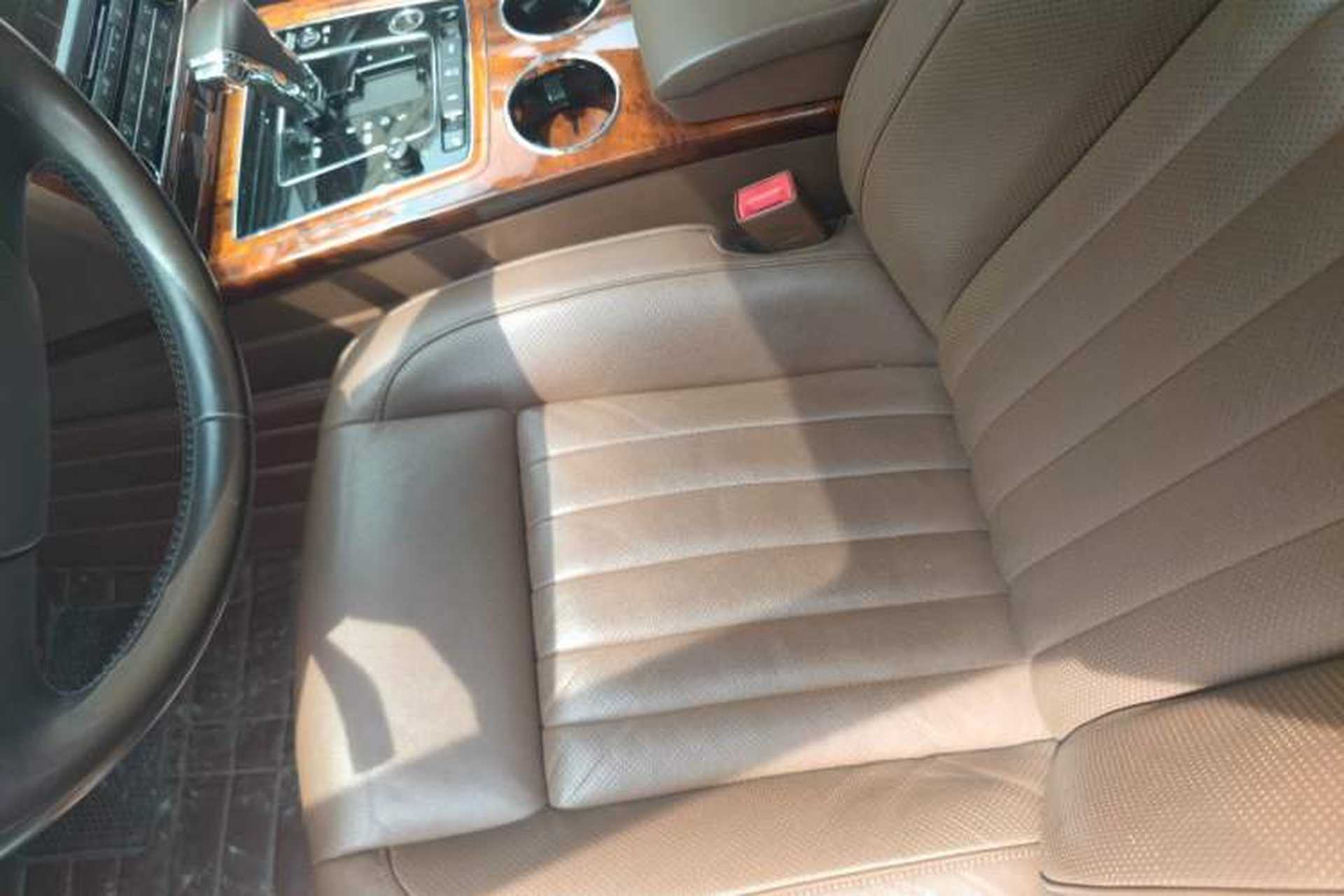 Used Volkswagen Phaeton 2014 3.0L Business Model Left Front Seat