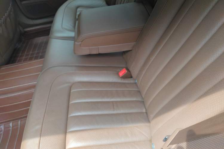 Used Volkswagen Phaeton 2014 3.0L Business Model Left Rear Seat