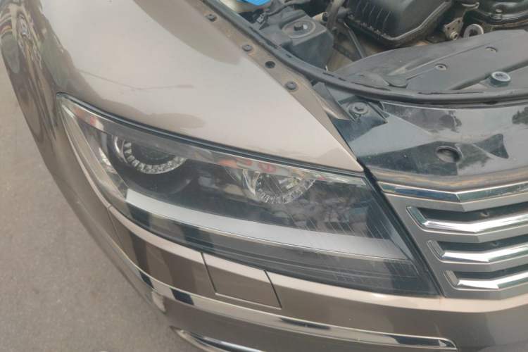 Used Volkswagen Phaeton 2014 3.0L Business Model Right Front Headlight