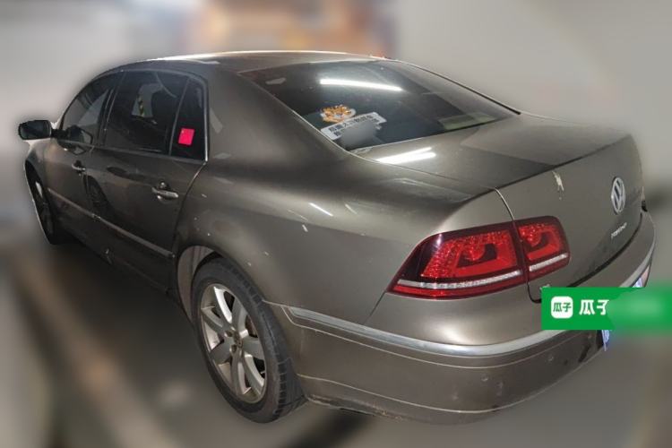 Used Volkswagen Phaeton 2014 3.0L Business Model Rear Left 45 Deg