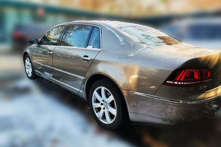 Used Volkswagen Phaeton 2014 3.0L Business Model Rear Left 45 Deg