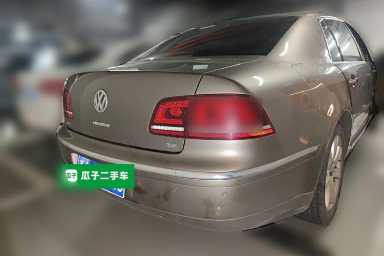 Used Volkswagen Phaeton 2014 3.0L Business Model Rear