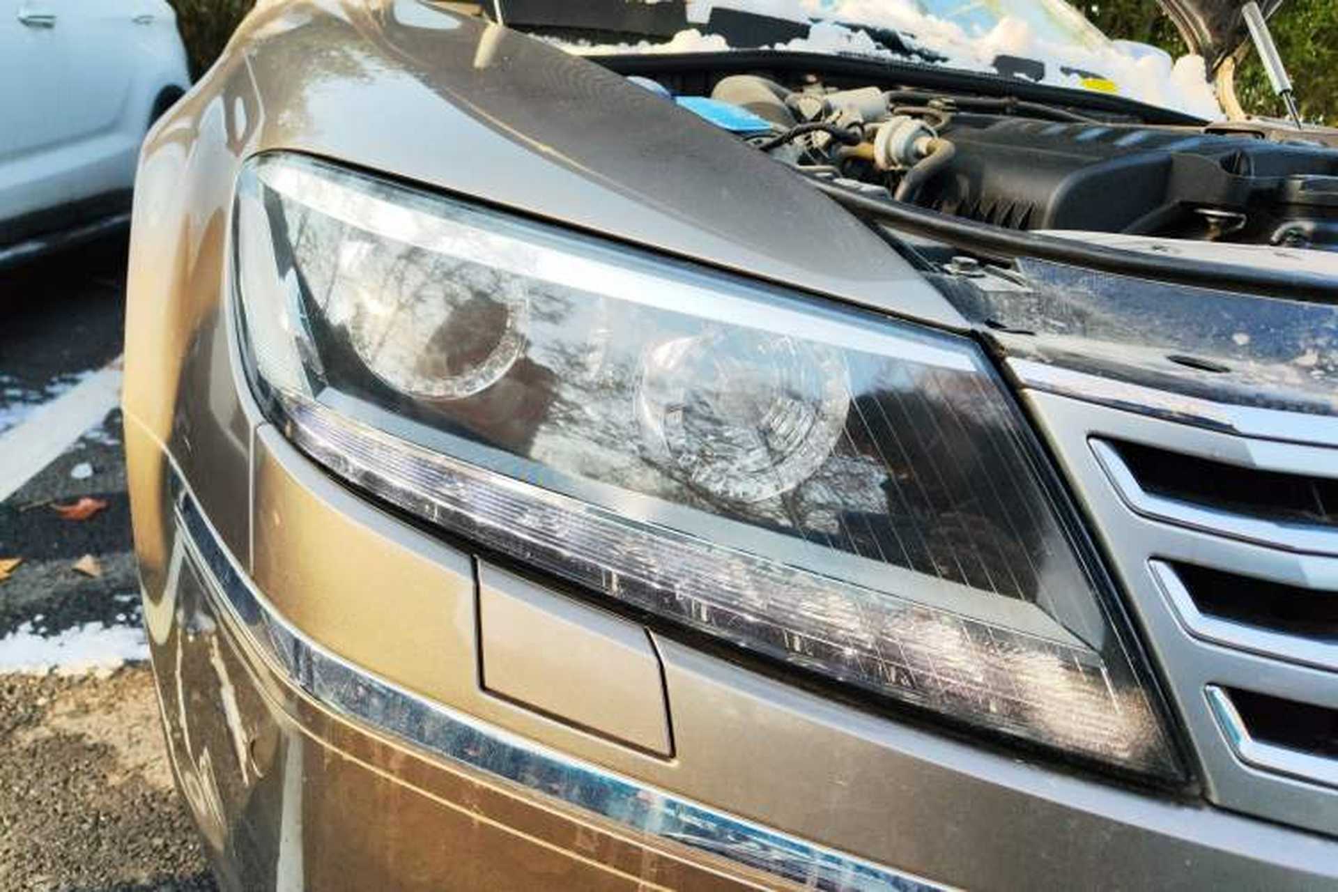 Used Volkswagen Phaeton 2014 3.0L Business Model Right Front Headlight