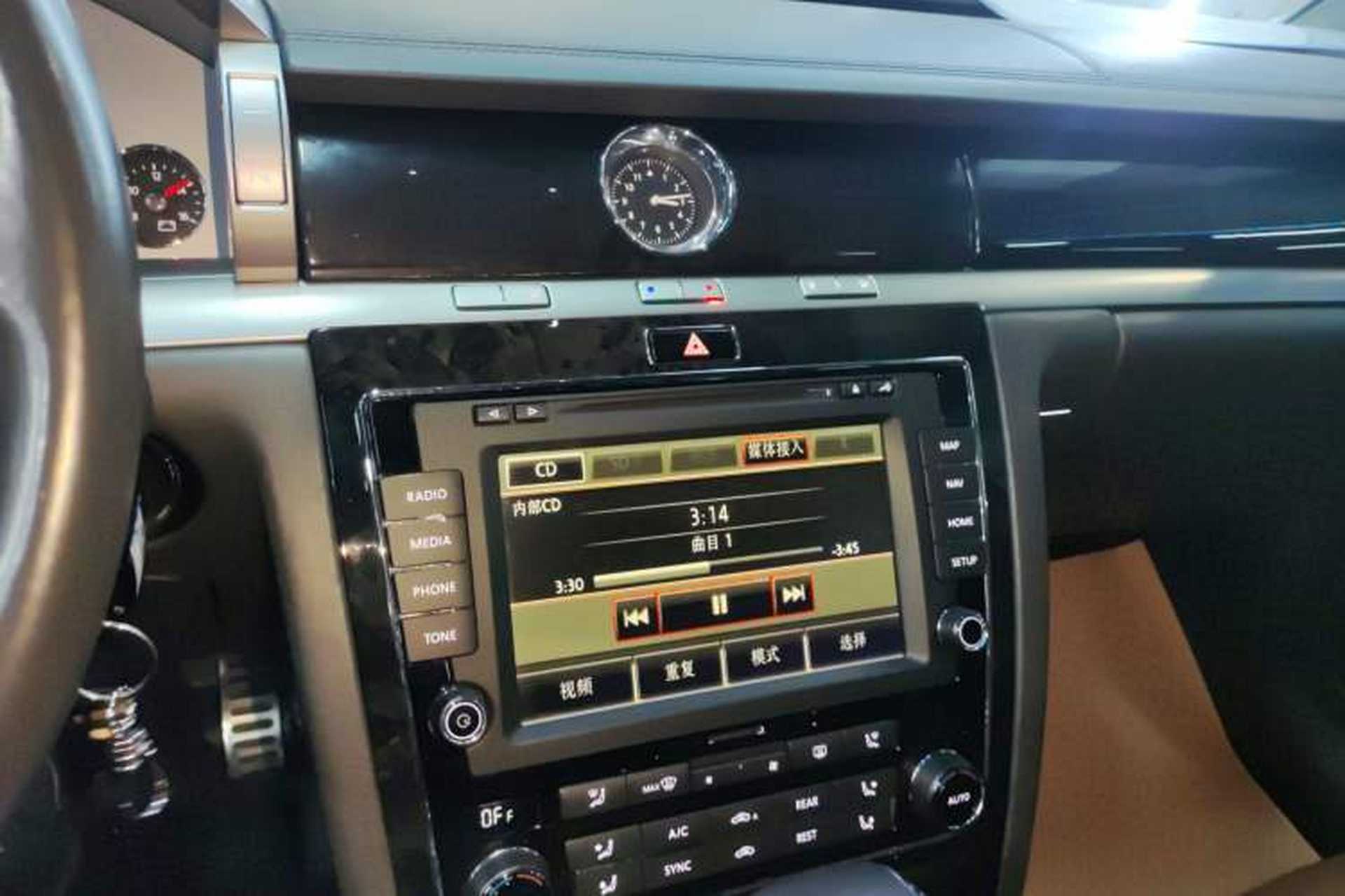 Used Volkswagen Phaeton 2015 3.0L Exclusive Edition Audio And AC Panel