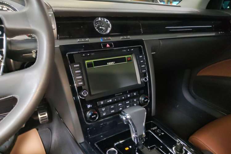 Used Volkswagen Phaeton 2015 3.0L Exclusive Edition Audio And AC Panel