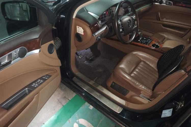 Used Volkswagen Phaeton 2015 3.0L Smart Edition Driver Seat