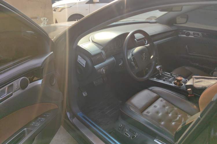 Used Volkswagen Phaeton 2015 3.0L Exclusive Edition Driver Seat