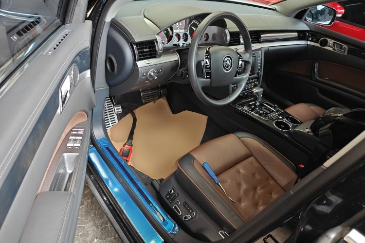 Used Volkswagen Phaeton 2015 3.0L Exclusive Edition Driver Seat