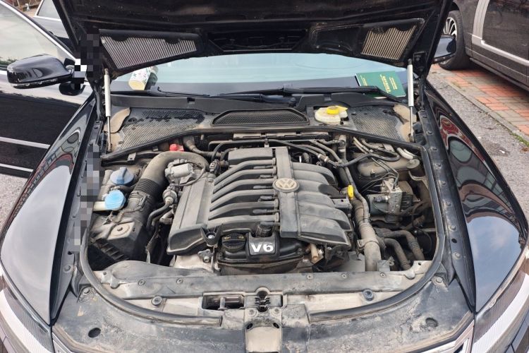 Used Volkswagen Phaeton 2015 3.0L Exclusive Edition Engine Bay