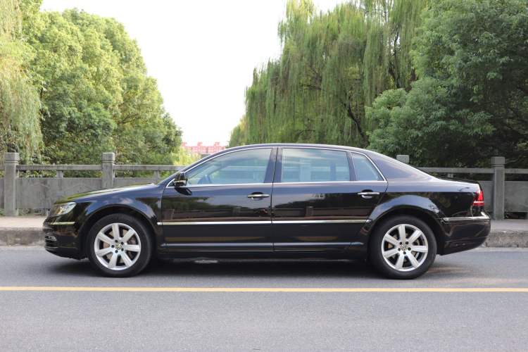 Used Volkswagen Phaeton 2015 3.0L Smart Edition Exterior 1