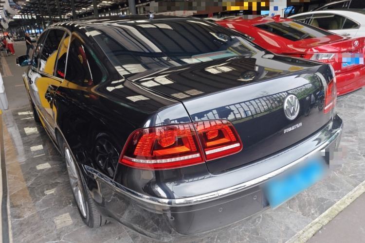 Used Volkswagen Phaeton 2015 3.0L Exclusive Edition Exterior 2