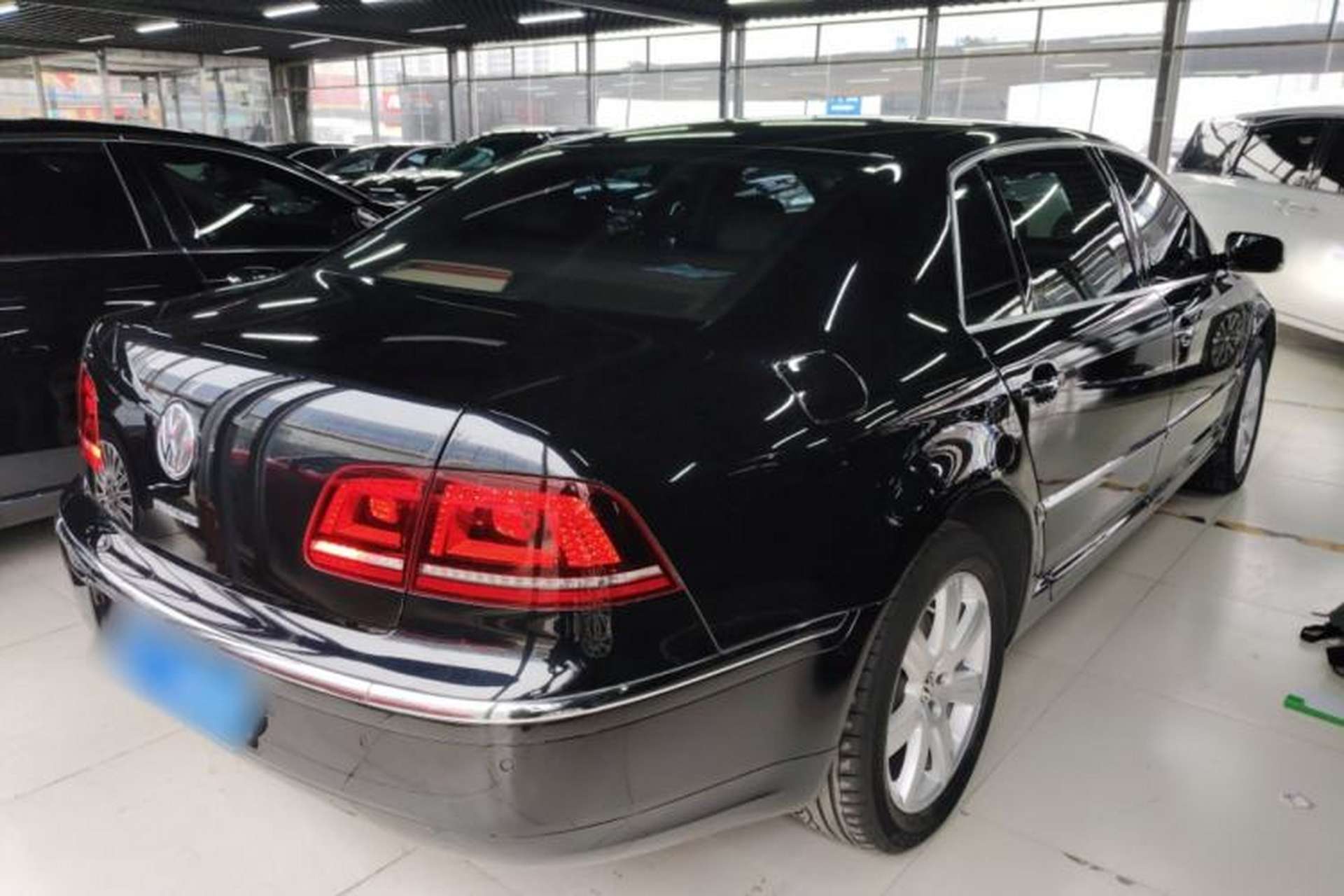 Used Volkswagen Phaeton 2015 3.0L Smart Edition Exterior 5