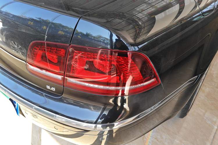 Used Volkswagen Phaeton 2015 3.0L Smart Edition Exterior 6