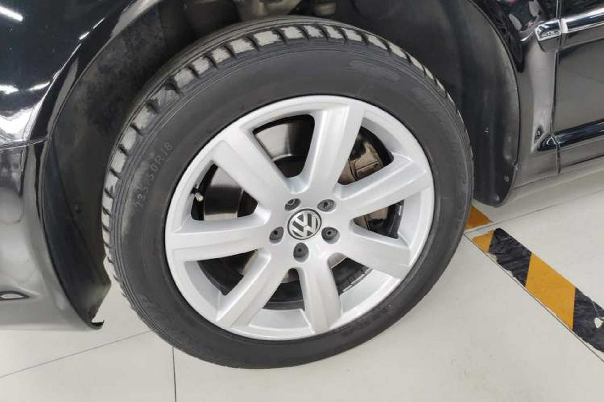 Used Volkswagen Phaeton 2015 3.0L Smart Edition Exterior 7