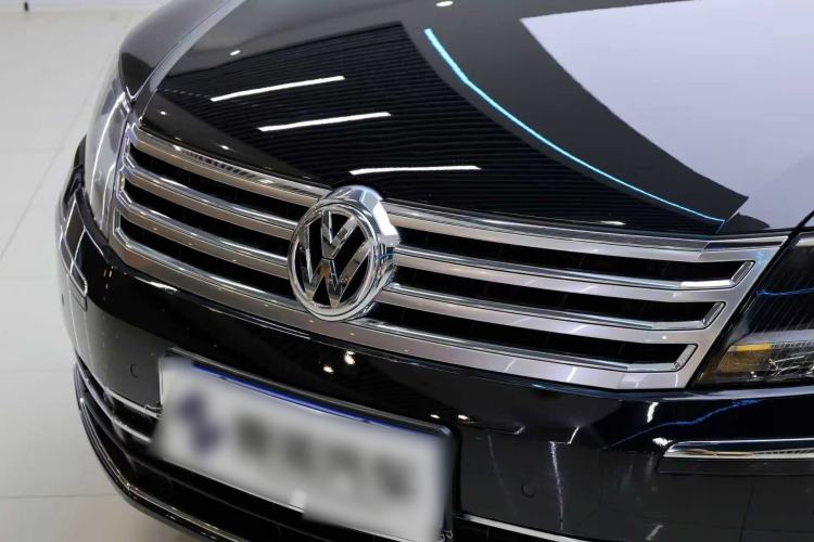 Used Volkswagen Phaeton 2015 3.0L Exclusive Edition Exterior 8