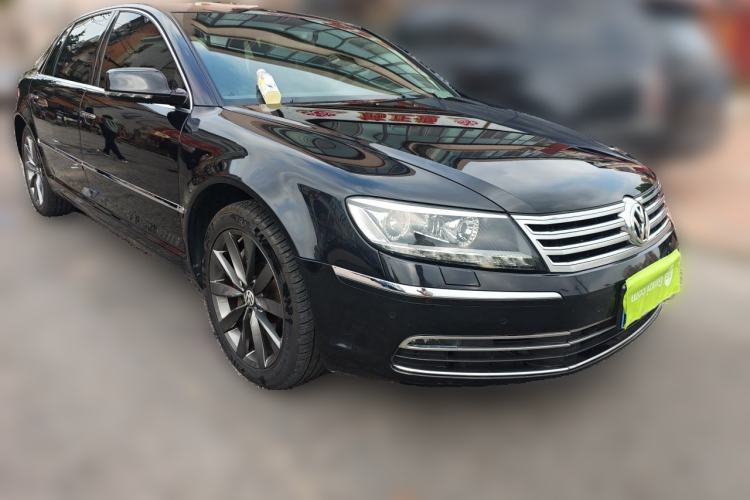 Used Volkswagen Phaeton 2015 3.0L Exclusive Edition Front Right 45 Deg