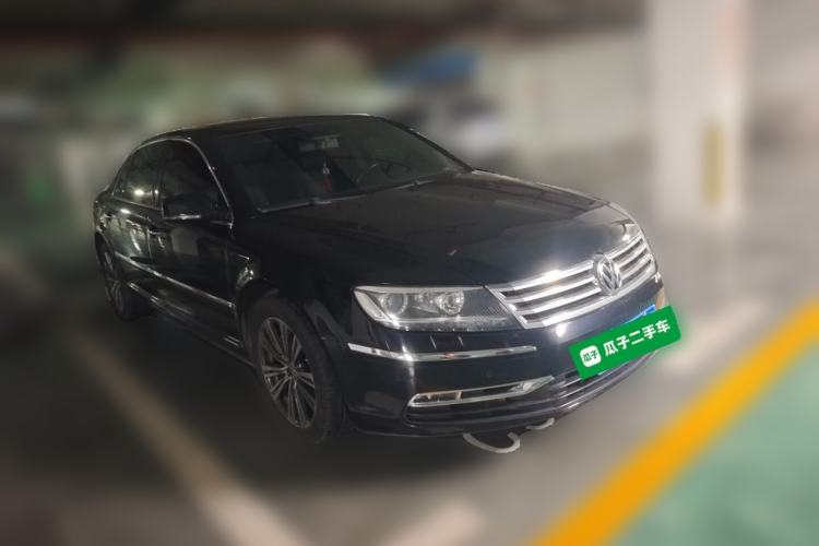 Used Volkswagen Phaeton 2015 3.0L Smart Edition Front Right 45 Deg