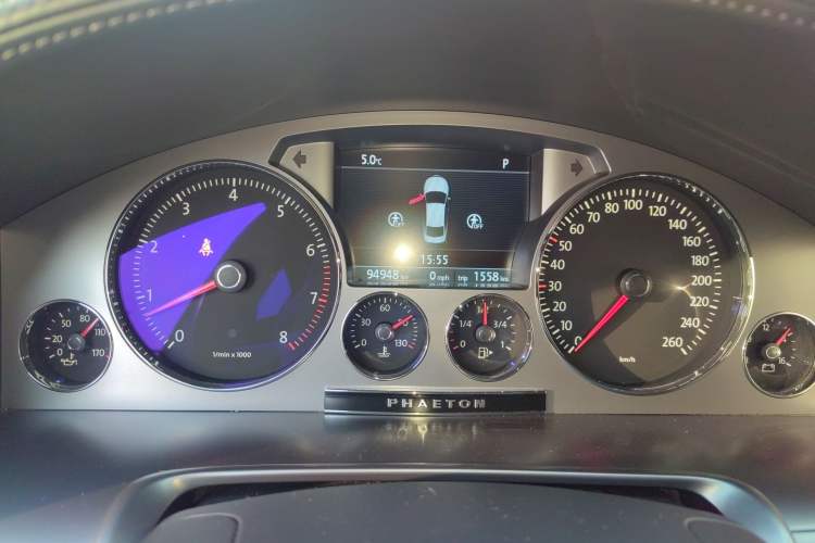 Used Volkswagen Phaeton 2015 3.0L Exclusive Edition Instrument Cluster