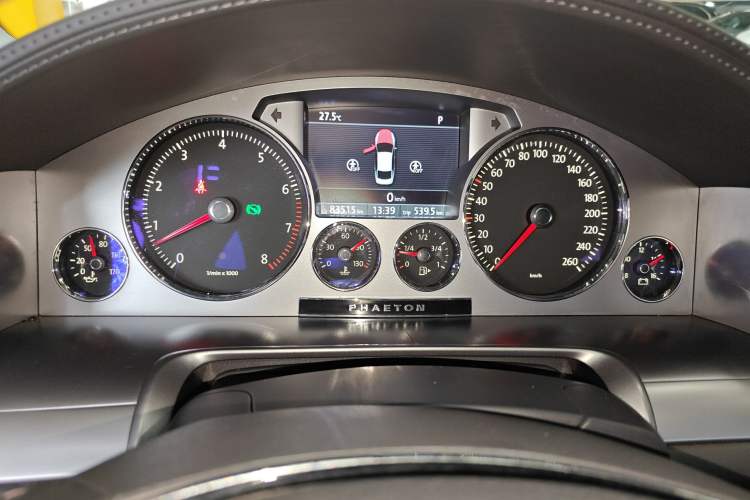 Used Volkswagen Phaeton 2015 3.0L Exclusive Edition Instrument Cluster