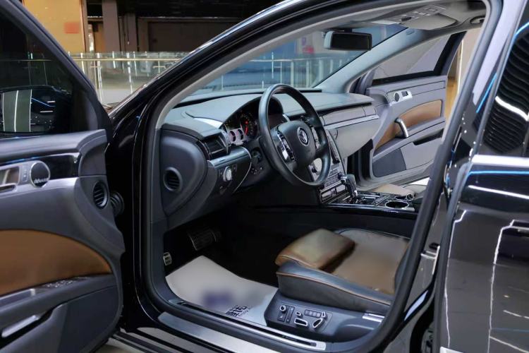 Used Volkswagen Phaeton 2015 3.0L Exclusive Edition Interior 1