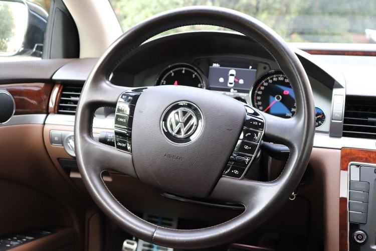 Used Volkswagen Phaeton 2015 3.0L Smart Edition Interior 2