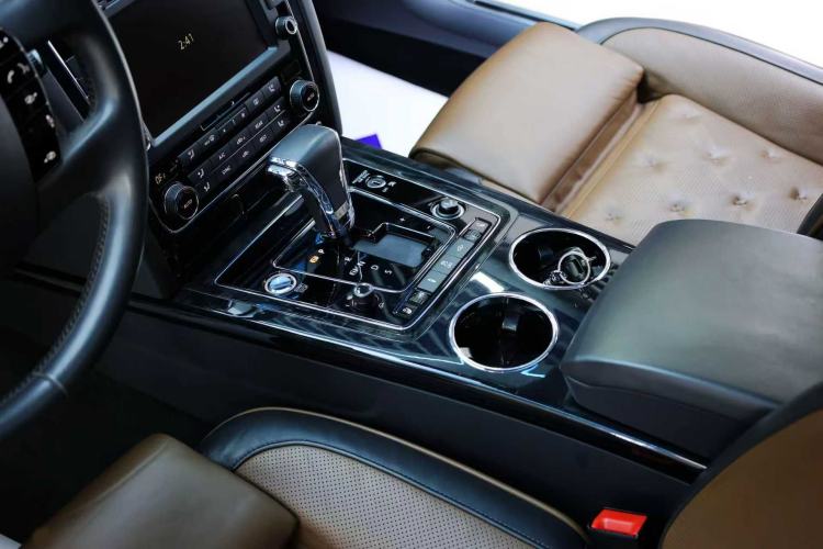 Used Volkswagen Phaeton 2015 3.0L Exclusive Edition Interior 6