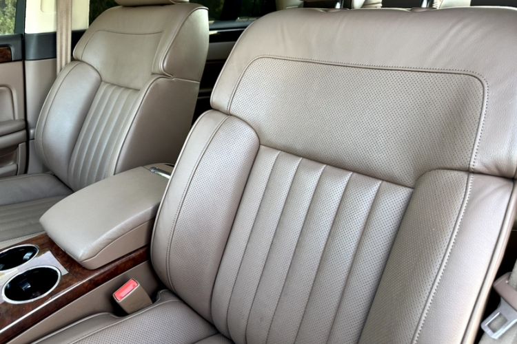 Used Volkswagen Phaeton 2015 3.0L Smart Edition Interior 7