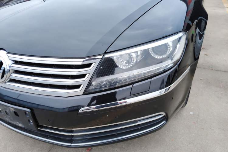 Used Volkswagen Phaeton 2015 3.0L Smart Edition Left Front Headlight