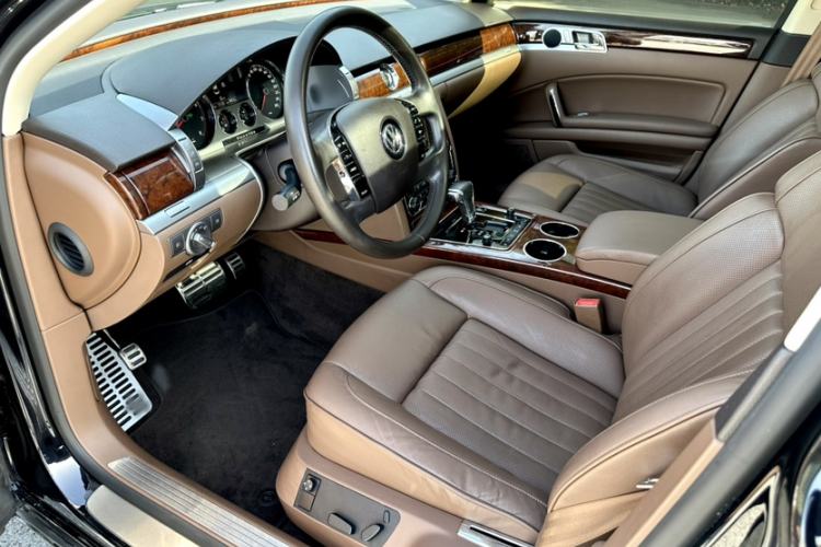 Used Volkswagen Phaeton 2015 3.0L Smart Edition Left Front Seat
